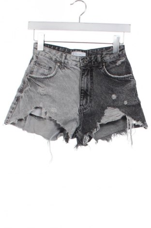 Dámske kraťasy  Bershka, Veľkosť XS, Farba Viacfarebná, Cena  9,72 €