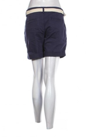 Pantaloni scurți de femei Delmao, Mărime S, Culoare Albastru, Preț 195,99 Lei