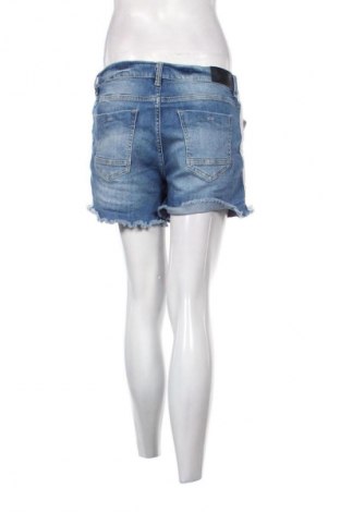 Дамски къс панталон Denim 1982, Размер L, Цвят Син, Цена 15,99 лв.