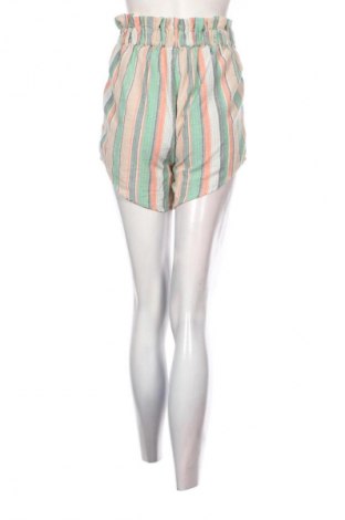 Γυναικείο κοντό παντελόνι Glamorous, Μέγεθος S, Χρώμα Πολύχρωμο, Τιμή 14,99 €