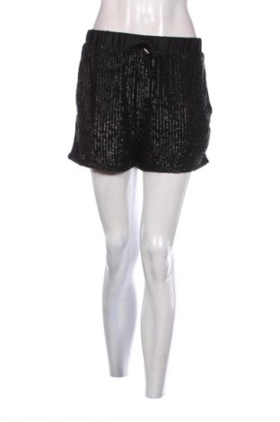 Dámské kraťasy  Guess, Velikost M, Barva Černá, Cena  861,00 Kč