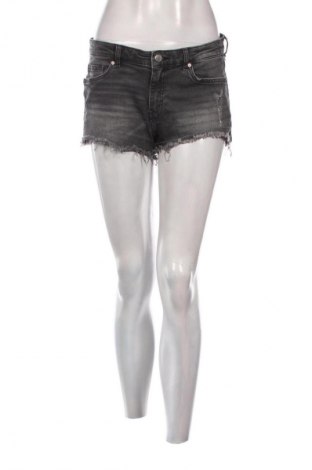 Dámske kraťasy  H&M, Veľkosť M, Farba Čierna, Cena  9,72 €