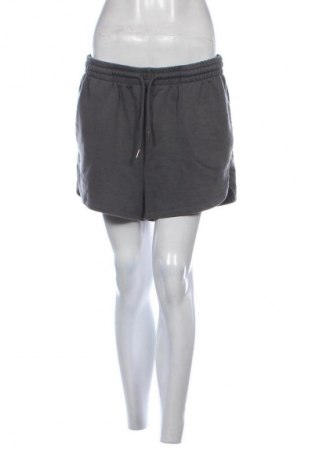 Дамски къс панталон H&M, Размер L, Цвят Сив, Цена 19,99 лв.