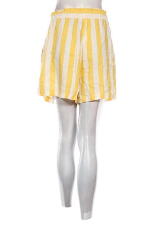 Γυναικείο κοντό παντελόνι H&M, Μέγεθος XL, Χρώμα Πολύχρωμο, Τιμή 9,72 €