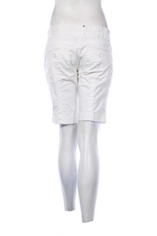 Női rövidnadrág H&M Divided, Méret M, Szín Fehér, Ár 3 800 Ft