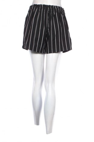 Dámské kraťasy  H&M Divided, Velikost M, Barva Vícebarevné, Cena  247,00 Kč