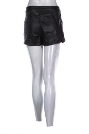 Női rövidnadrág H&M Divided, Méret M, Szín Fekete, Ár 3 179 Ft