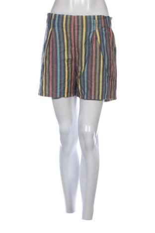 Дамски къс панталон House, Размер M, Цвят Многоцветен, Цена 15,99 лв.