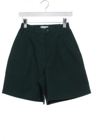 Női rövidnadrág Izod, Méret XS, Szín Sokszínű, Ár 6 647 Ft