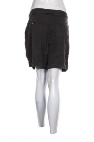 Dámske kraťasy  Khujo, Veľkosť XL, Farba Čierna, Cena  25,00 €