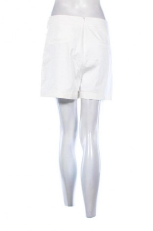 Pantaloni scurți de femei Kylie, Mărime M, Culoare Alb, Preț 40,99 Lei