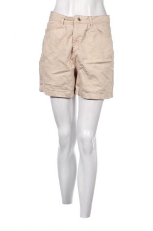 Дамски къс панталон LC Waikiki, Размер M, Цвят Бежов, Цена 39,00 лв.