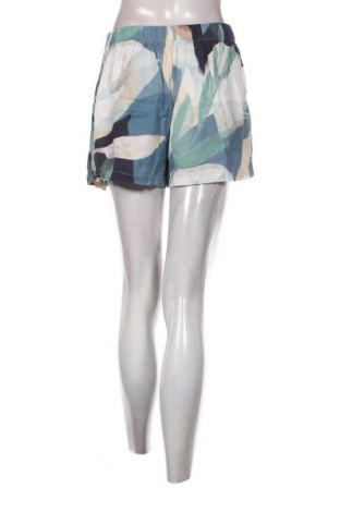 Дамски къс панталон Lascana, Размер M, Цвят Многоцветен, Цена 77,99 лв.