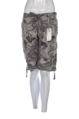 Γυναικείο κοντό παντελόνι New Look, Μέγεθος L, Χρώμα Πολύχρωμο, Τιμή 15,86 €