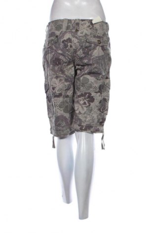 Γυναικείο κοντό παντελόνι New Look, Μέγεθος L, Χρώμα Πολύχρωμο, Τιμή 15,86 €