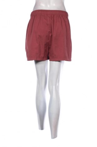 Дамски къс панталон Nike, Размер L, Цвят Червен, Цена 35,90 лв.
