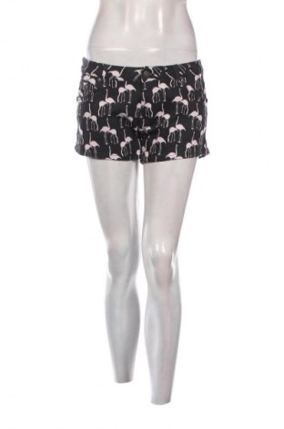 Damskie szorty Nikkie, Rozmiar M, Kolor Kolorowy, Cena 88,99 zł