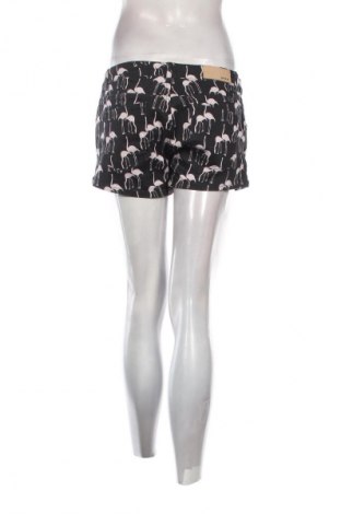 Damskie szorty Nikkie, Rozmiar M, Kolor Kolorowy, Cena 88,99 zł