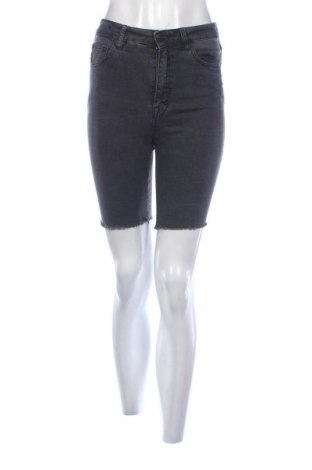 Damen Shorts Pull&Bear, Größe S, Farbe Mehrfarbig, Preis € 9,72