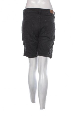 Damen Shorts Pull&Bear, Größe L, Farbe Schwarz, Preis € 12,99