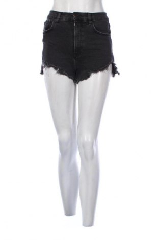 Damen Shorts Pull&Bear, Größe S, Farbe Schwarz, Preis 9,72 €