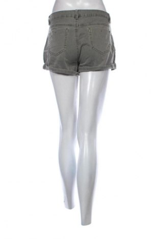 Damen Shorts Reserved, Größe M, Farbe Grau, Preis € 9,72