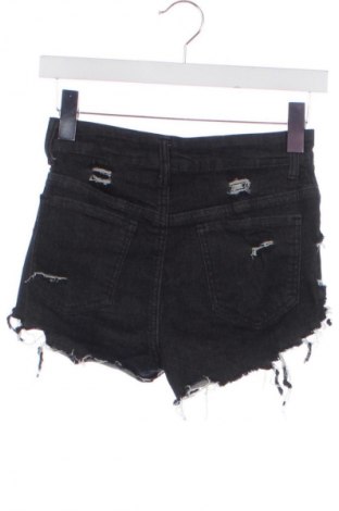 Damskie szorty SHEIN, Rozmiar S, Kolor Czarny, Cena 28,37 zł