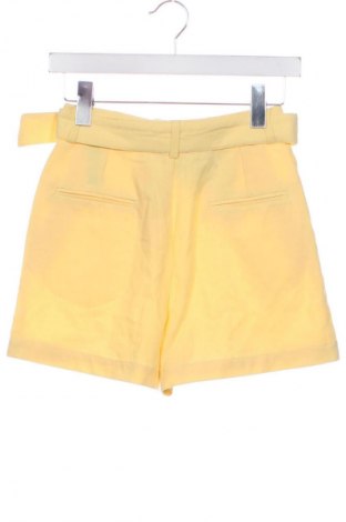 Pantaloni scurți de femei Sinsay, Mărime XS, Culoare Galben, Preț 65,99 Lei