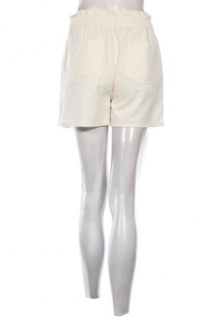 Pantaloni scurți de femei Sinsay, Mărime M, Culoare Alb, Preț 50,00 Lei