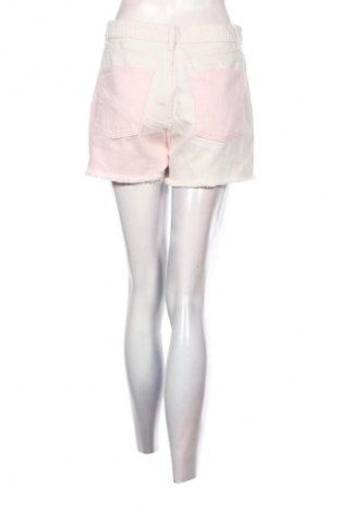 Γυναικείο κοντό παντελόνι Sinsay, Μέγεθος M, Χρώμα Πολύχρωμο, Τιμή 7,99 €