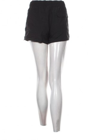 Дамски къс панталон Speedo, Размер L, Цвят Черен, Цена 46,99 лв.