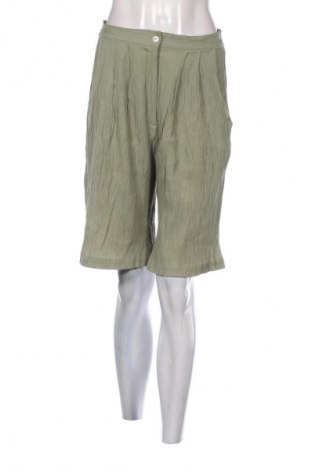 Дамски къс панталон Unbranded, Размер M, Цвят Зелен, Цена 19,55 лв.