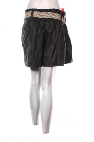 Γυναικείο κοντό παντελόνι Unbranded, Μέγεθος XXL, Χρώμα Μαύρο, Τιμή 11,99 €