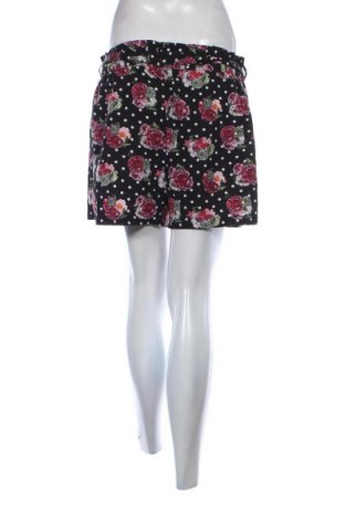 Дамски къс панталон Women, Размер M, Цвят Многоцветен, Цена 19,00 лв.