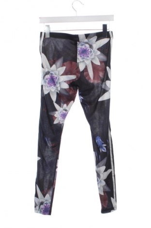 Дамски клин Adidas Originals, Размер S, Цвят Многоцветен, Цена 34,00 лв.