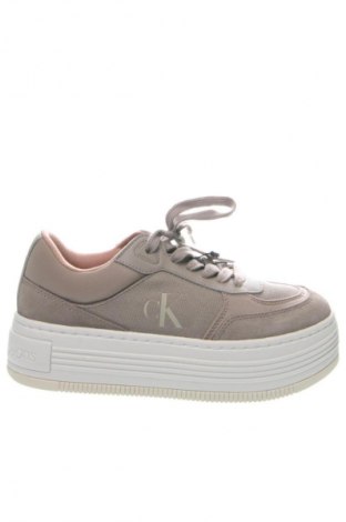 Дамски обувки Calvin Klein Jeans, Размер 37, Цвят Бежов, Цена 204,99 лв.