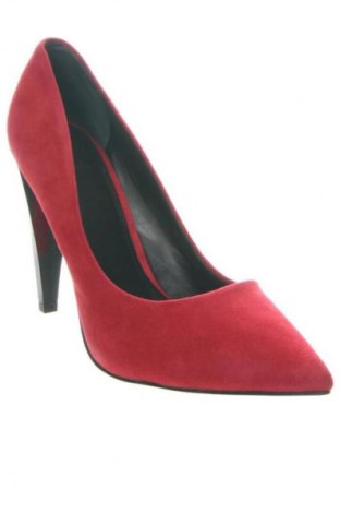 Дамски обувки Guess, Размер 39, Цвят Червен, Цена 279,30 лв.