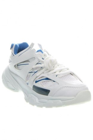 Damenschuhe RunnerBoss, Größe 38, Farbe Weiß, Preis 37,99 €