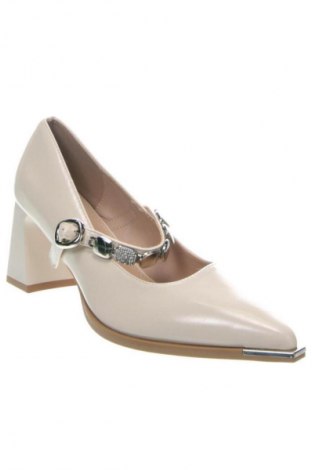 Дамски обувки Unbranded, Размер 36, Цвят Бежов, Цена 62,00 лв.