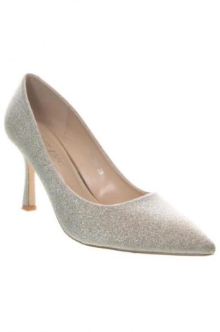 Női cipők Unbranded, Méret 39, Szín Arany
, Ár 10 184 Ft