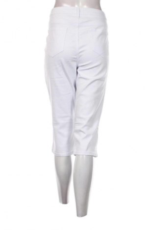 Дамски панталон Arizona, Размер XXL, Цвят Бял, Цена 37,99 лв.