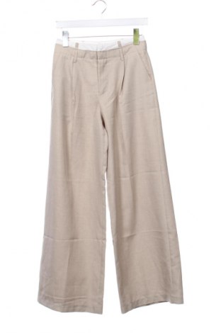 Дамски панталон Bershka, Размер XS, Цвят Бежов, Цена 29,00 лв.