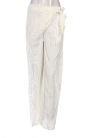 Damenhose Bershka, Größe S, Farbe Weiß, Preis € 9,99