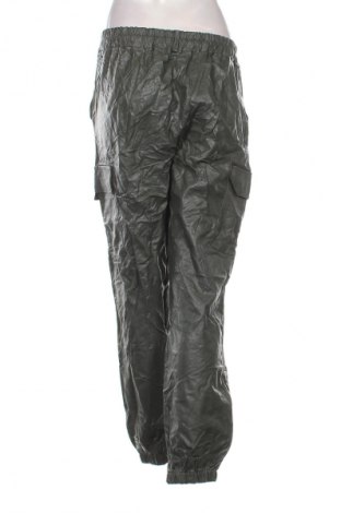 Damenhose Boohoo, Größe M, Farbe Grün, Preis 13,99 €