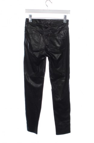 Дамски панталон Calzedonia, Размер M, Цвят Черен, Цена 21,99 лв.