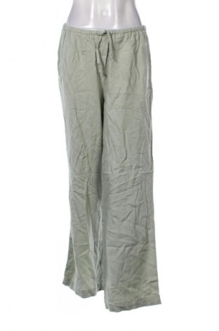 Дамски панталон Fb Sister, Размер M, Цвят Зелен, Цена 29,33 лв.