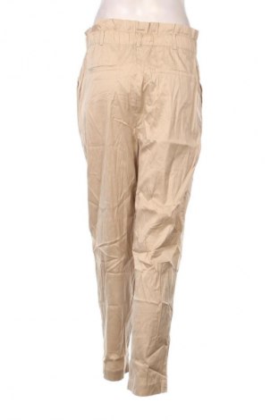 Дамски панталон Hallhuber, Размер M, Цвят Бежов, Цена 11,99 лв.