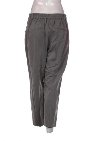 Дамски панталон Kaffe, Размер M, Цвят Сив, Цена 17,99 лв.