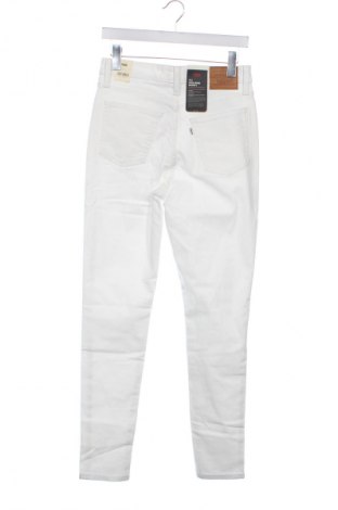 Дамски панталон Levi's, Размер S, Цвят Бял, Цена 142,99 лв.