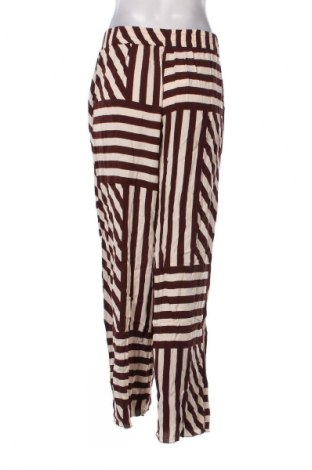 Γυναικείο παντελόνι Mango, Μέγεθος XL, Χρώμα Πολύχρωμο, Τιμή 10,99 €